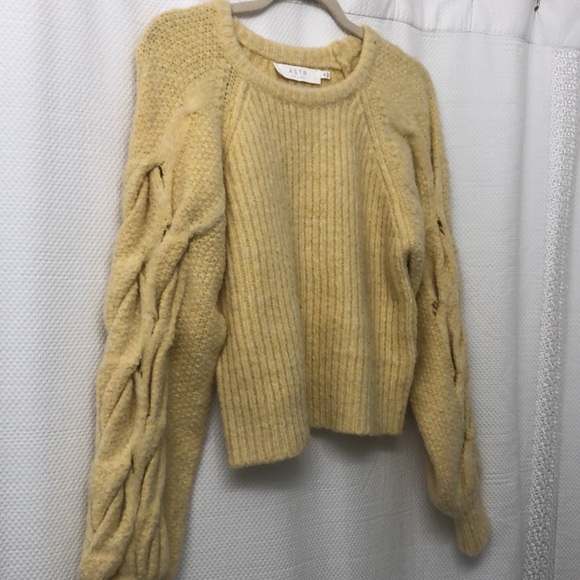 ASTR The Label Lizette Cable Knit Yellow Sweater - Picture 6 of 13